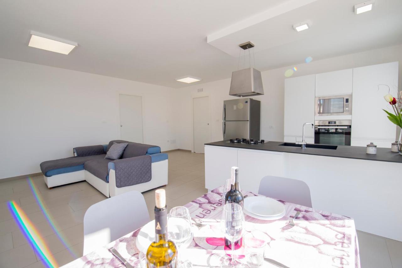 Onde Di Sicilia Suite Sea View 阿沃拉 外观 照片